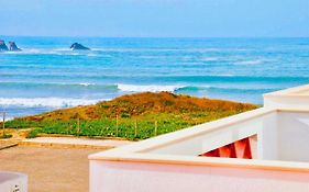 Surfness Lodge